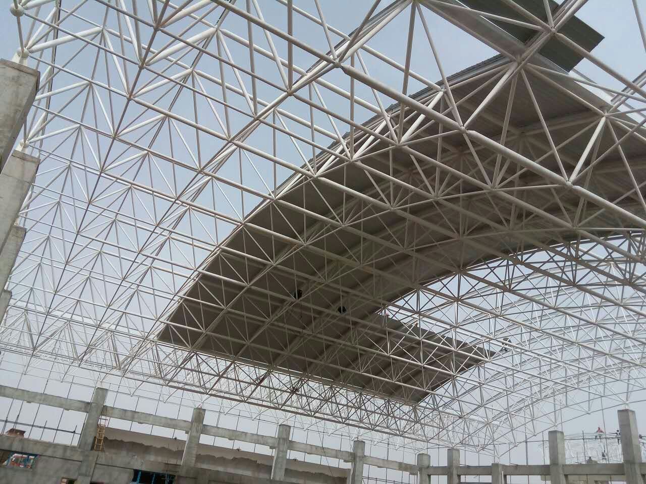 南宁青岛一汽网架